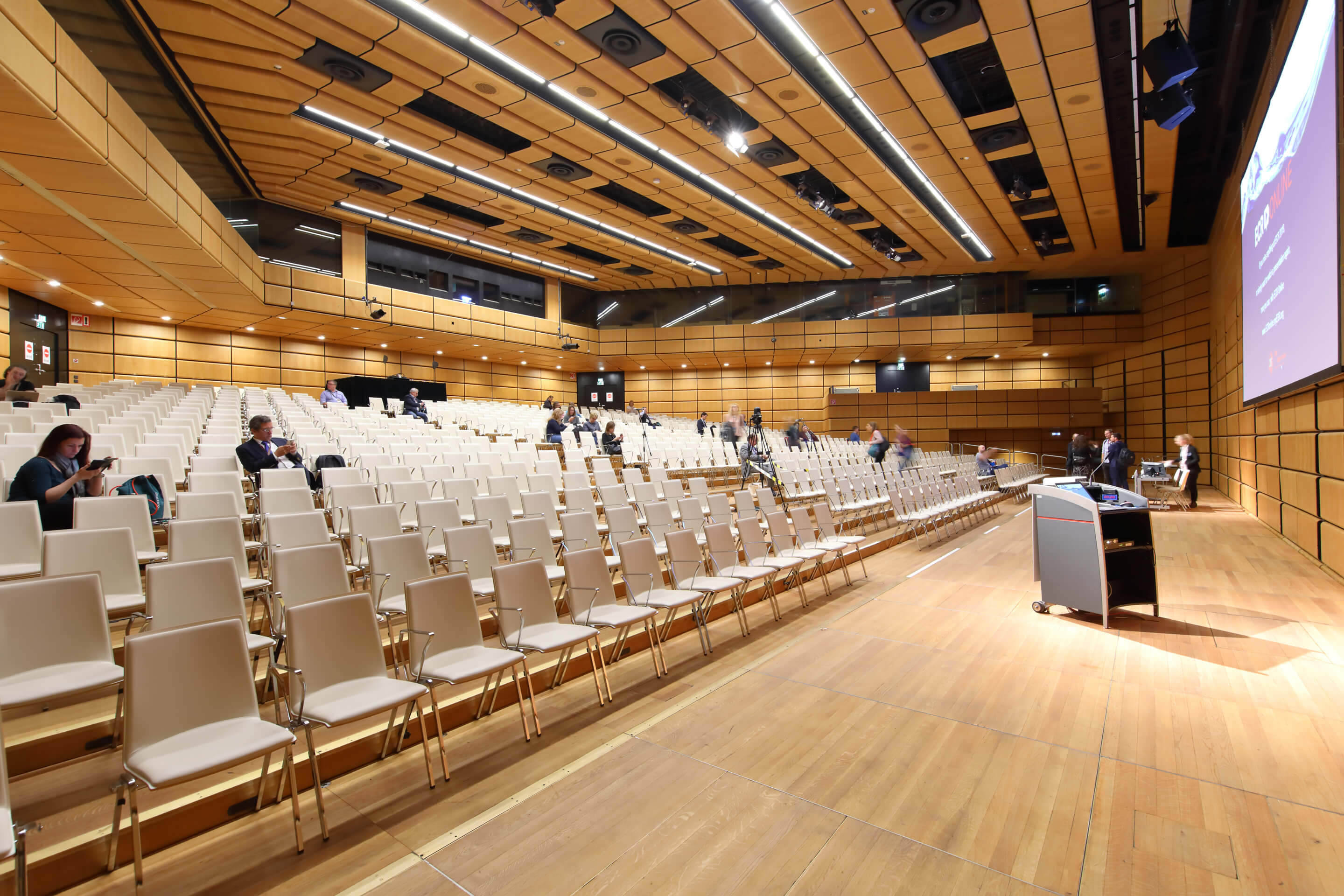 Foto: Saal B Bestuhlung