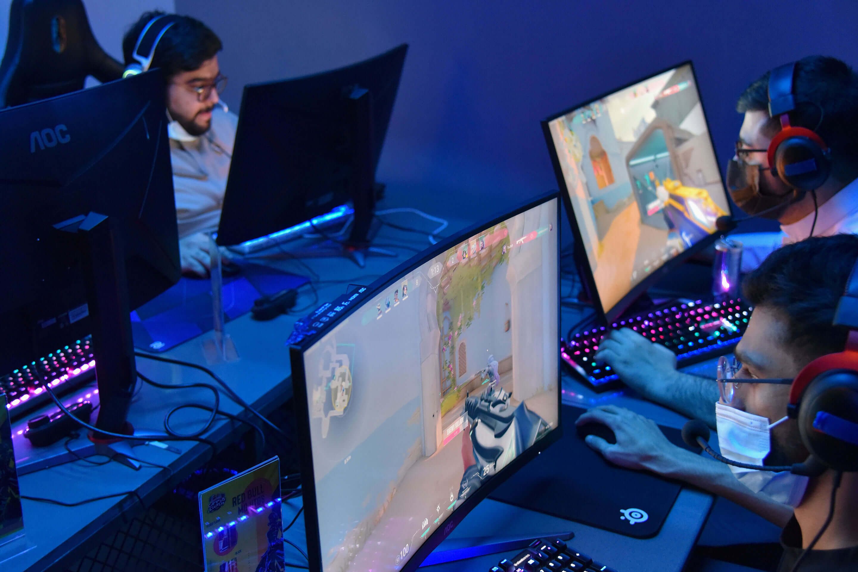 Foto: Red Bull Campus Clutch Studenten spielen Valorant