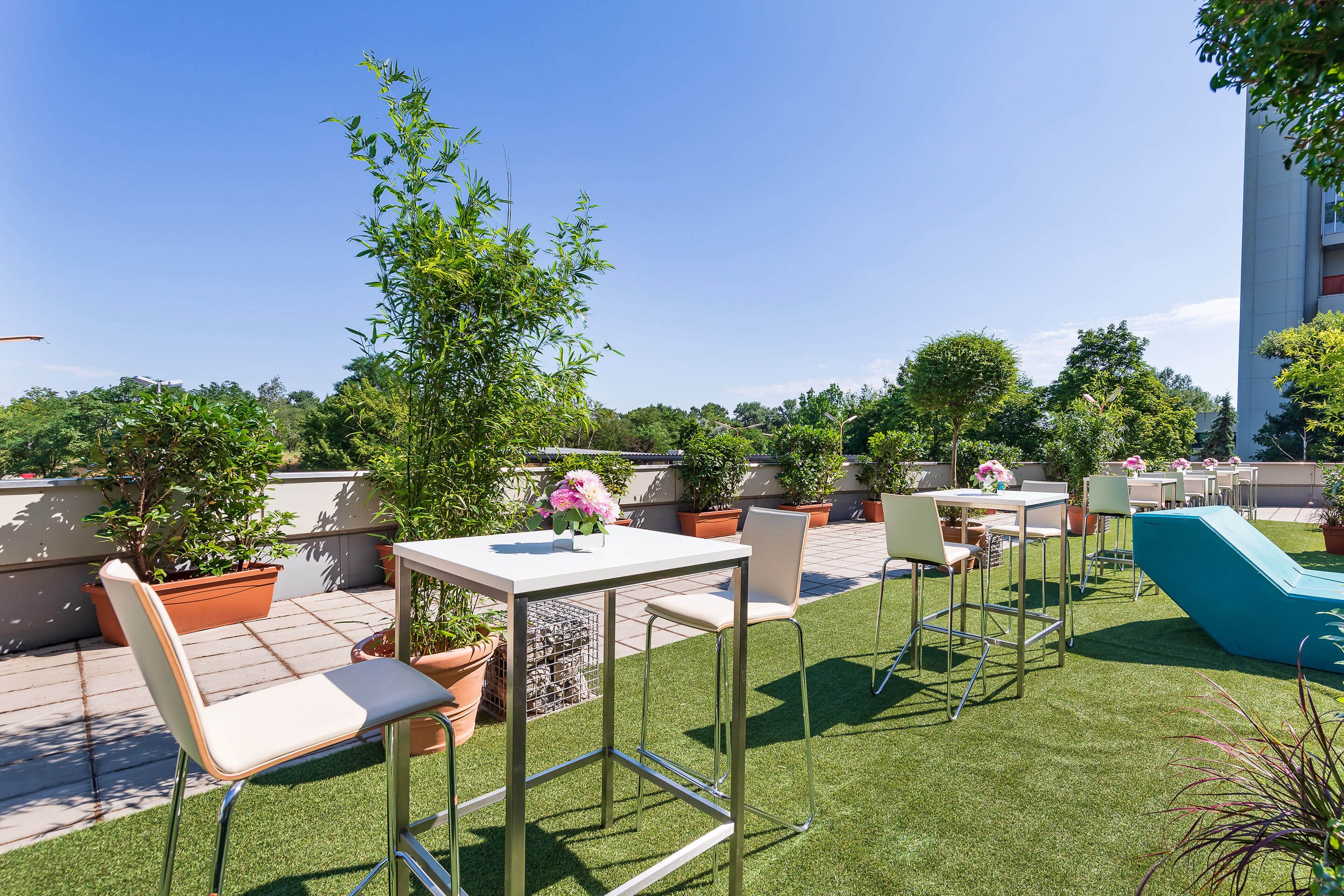 Foto: Terrasse G Ebene-2 Eventbestuhlung im Austria Center Vienna