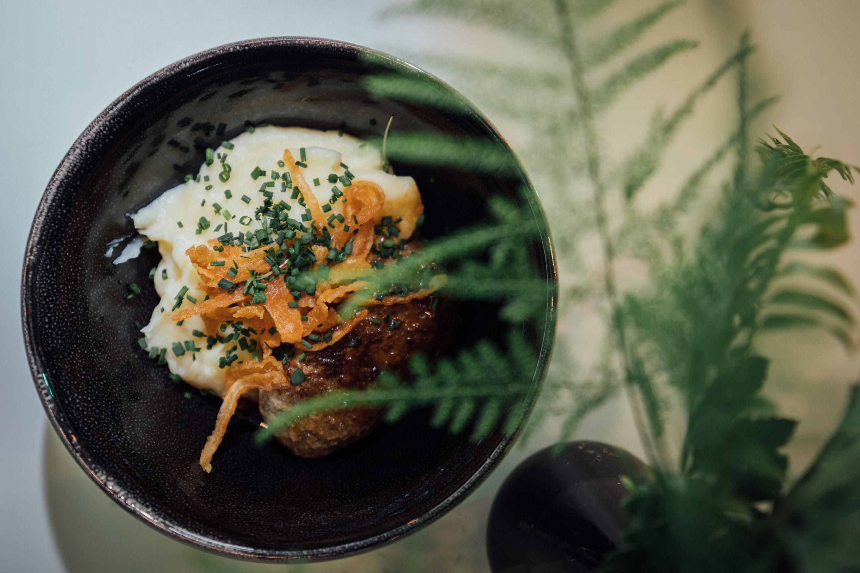 Foto: Teller mit Fleisch und Pueree