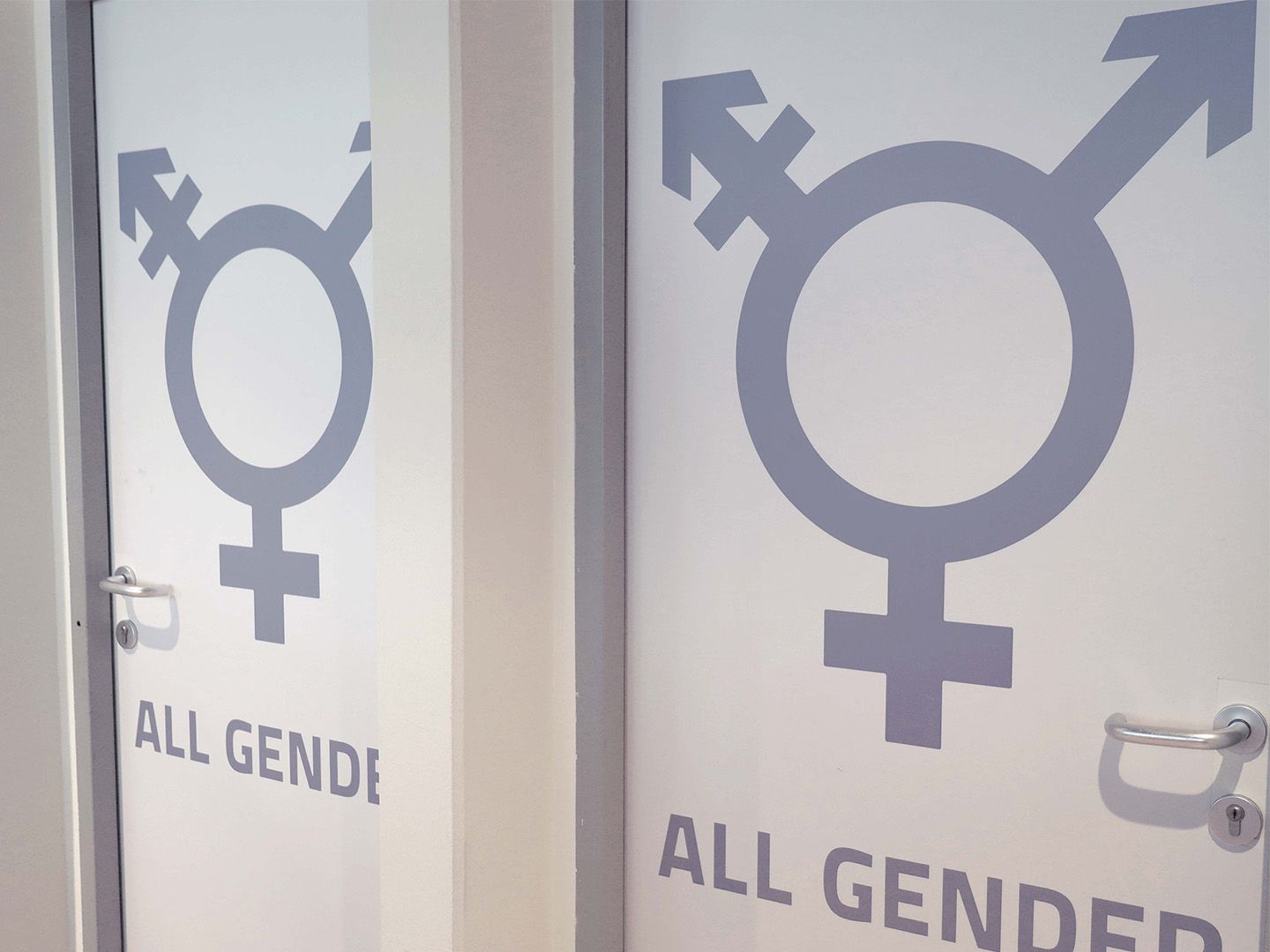 Foto: Toiletten mit Aufschrift "All Gender"
