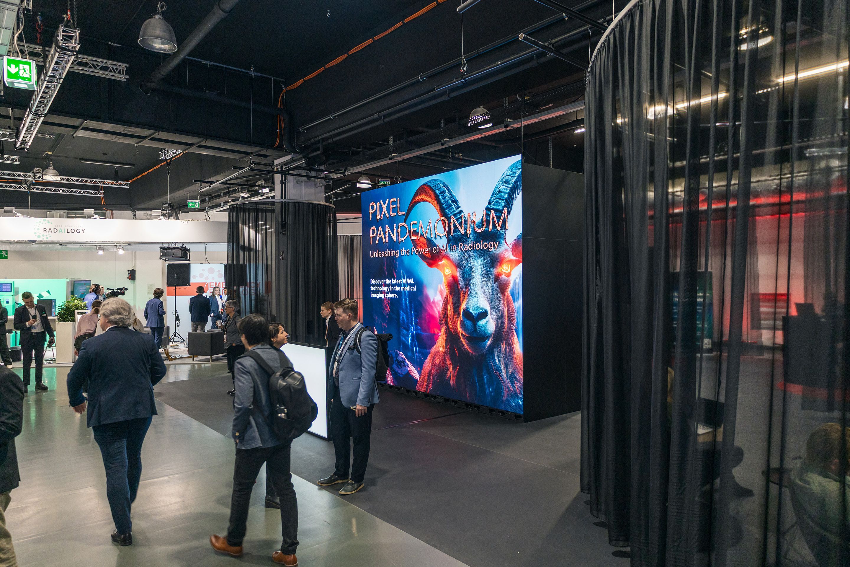 Modulare LED in der Halle X1 im Austria Center Vienna während des ECR 2025
